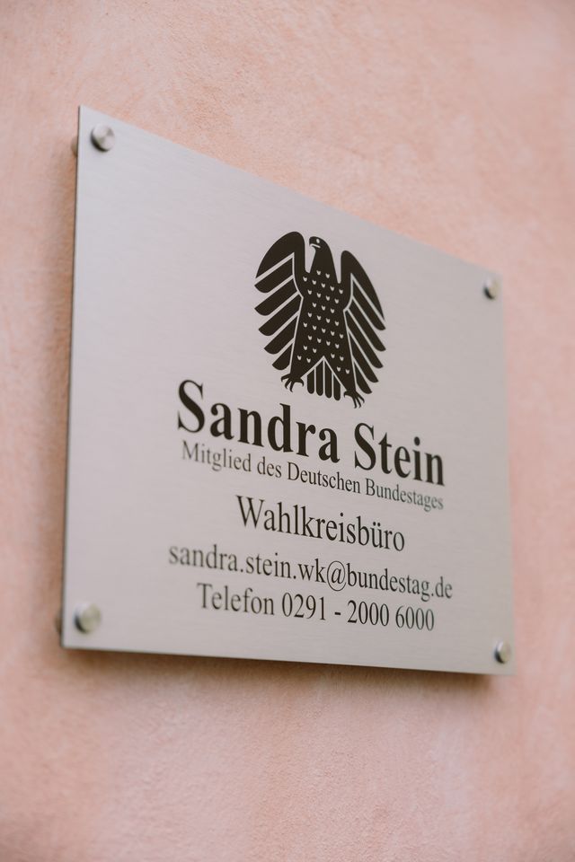 Feierliche Eröffnung des Wahlkreisbüros von Sandra Stein MdB in Meschede